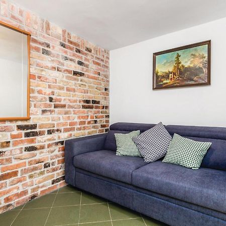 1 Bedroom Gorgeous Apartment In Ловран Екстер'єр фото